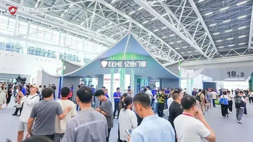 直擊2023廣州建博會現(xiàn)場，億合門窗以實(shí)力出圈，全新形象展廳人氣爆棚！